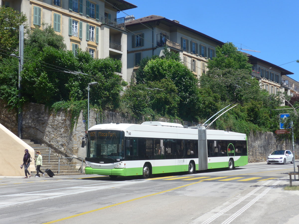 (218'537) - transN, La Chaux-de-Fonds - Nr. 140 - Hess/Hess Gelenktrolleybus (ex TN Neuch�tel Nr. 140) am 6. Juli 2020 beim Bahnhof Neuch�tel