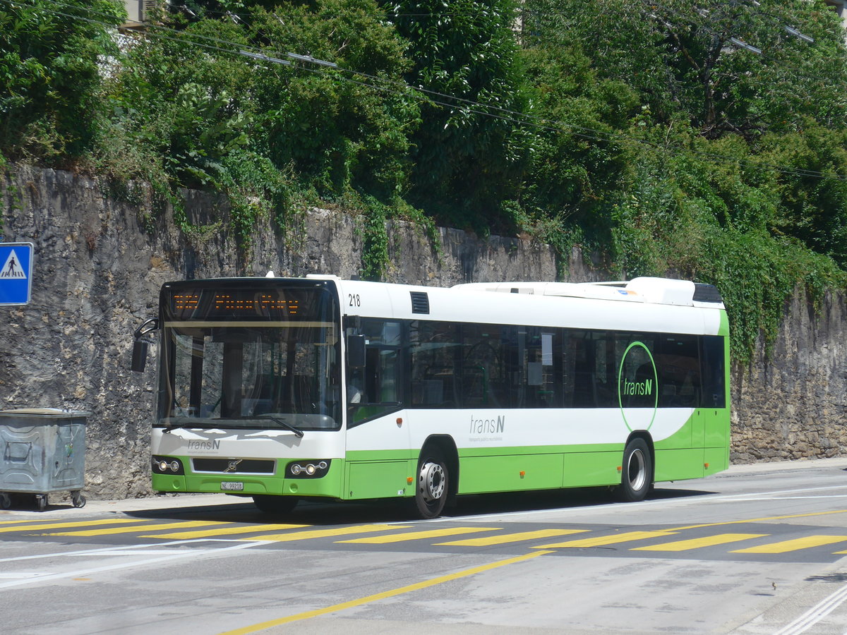 (218'538) - transN, La Chaux-de-Fonds - Nr. 218/NE 99'218 - Volvo (ex TN Neuch�tel Nr. 218) am 6. Juli 2020 beim Bahnhof Neuch�tel