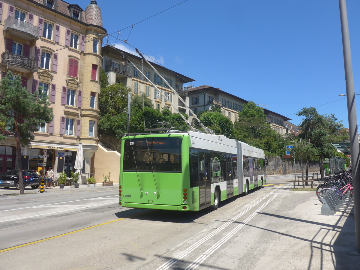 (218'539) - transN, La Chaux-de-Fonds - Nr. 134 - Hess/Hess Gelenktrolleybus (ex TN Neuch�tel Nr. 134) am 6. Juli 2020 beim Bahnhof Neuch�tel