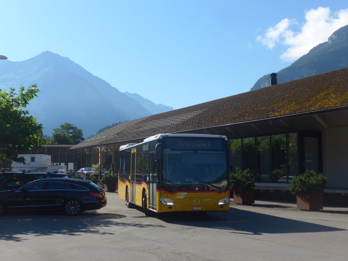 (218'625) - Fl�ck, Brienz - Nr. 21/BE 623'971 - Mercedes am 12. Juli 2020 in Meiringen, Postautostation