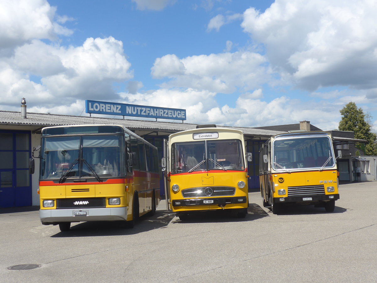 (220'127) - Widmer, Bern - BE 842'322 - NAW/Hess (ex Lombardi, Winterthur; ex Wohlgemuth, Hochwald) + Schweizer, Schliern - BE 8680 - Mercedes/R&J (ex SBE Mettleneggen, Wattenwil; ex Frommelt, FL-Vaduz) + Wittig, N�rensdorf - ZH 205'322 - FBW/FHS (ex Tiemann, Oetwil Nr. 6; ex B�tra, Birr Nr. 28; ex Autocca, Visp; ex P 24'186) am 23. August 2020 in Lyssach, Lorenz