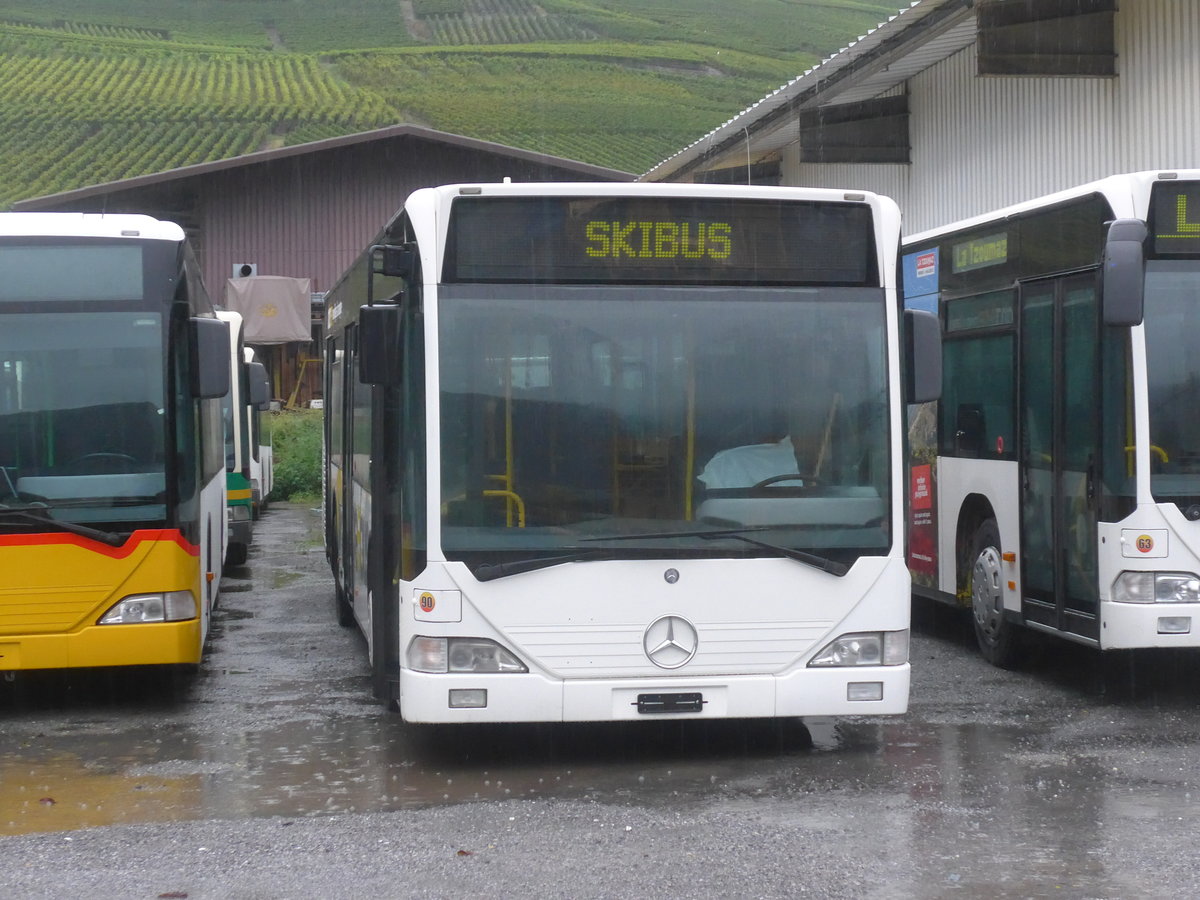 (220'256) - Buchard, Leytron - Nr. 90 - Mercedes (ex Ryffel, Uster Nr. 69; ex Welti-Furrer, Z�rich Nr. 53; ex Fr�hlich, Z�rich Nr. 608) am 30. August 2020 in Leytron, Garage