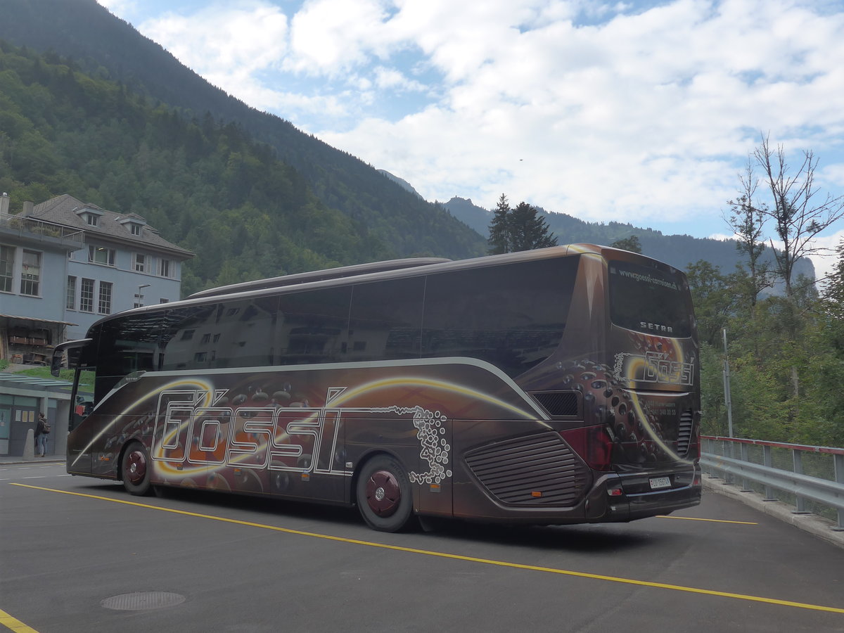 (220'935) - G�ssi, Horw - LU 15'674 - Setra am 21. September 2020 in Lauterbrunnen, Parkhaus