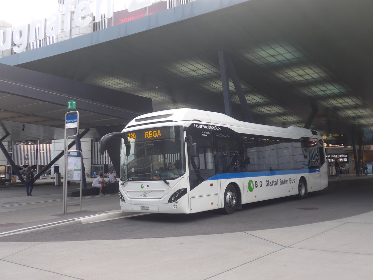 (221'016) - Welti-Furrer, Bassersdorf - Nr. 83/ZH 729'380 - Volvo am 22. September 2020 in Z�rich, Flughafen