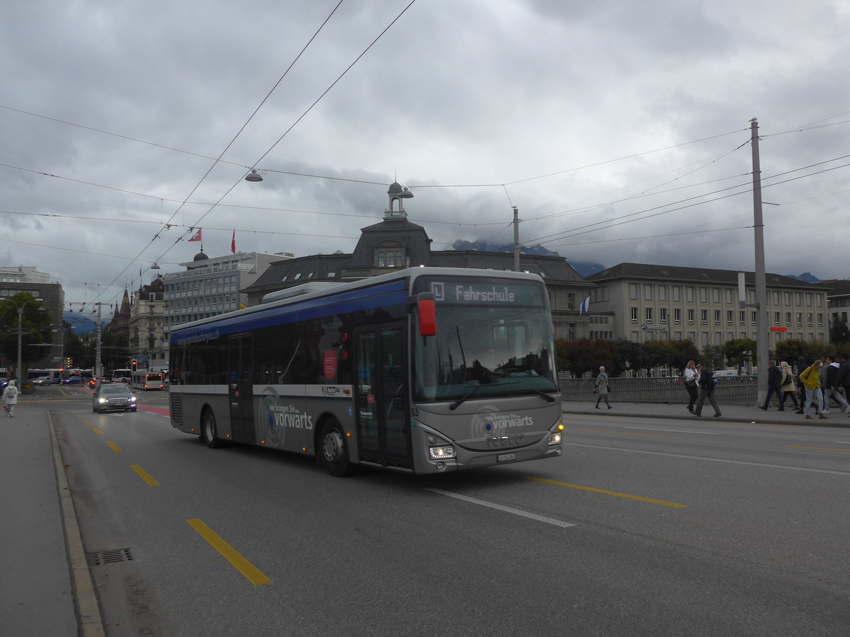 (221'401) - AAGR Rothenburg - Nr. 53/LU 154'067 - Iveco am 25. September 2020 in Luzern, Bahnhofbr�cke