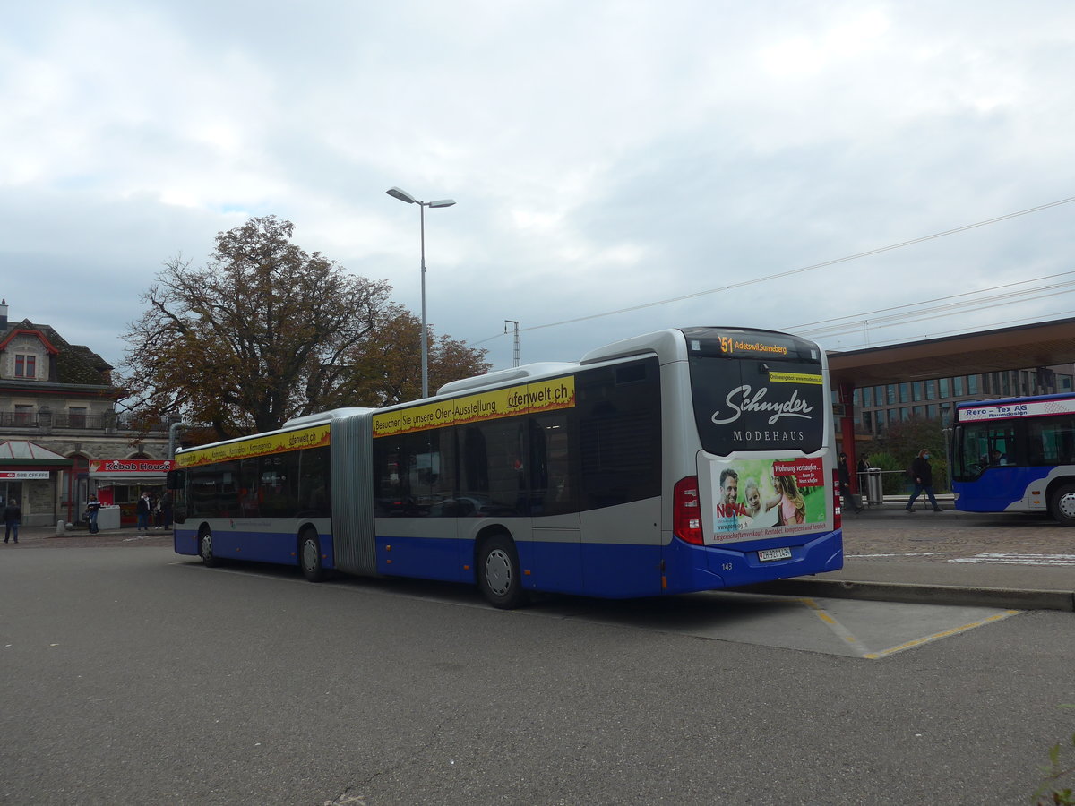 (221'906) - VZO Gr�ningen - Nr. 143/ZH 920'143 - Mercedes am 12. Oktober 2020 beim Bahnhof Wetzikon