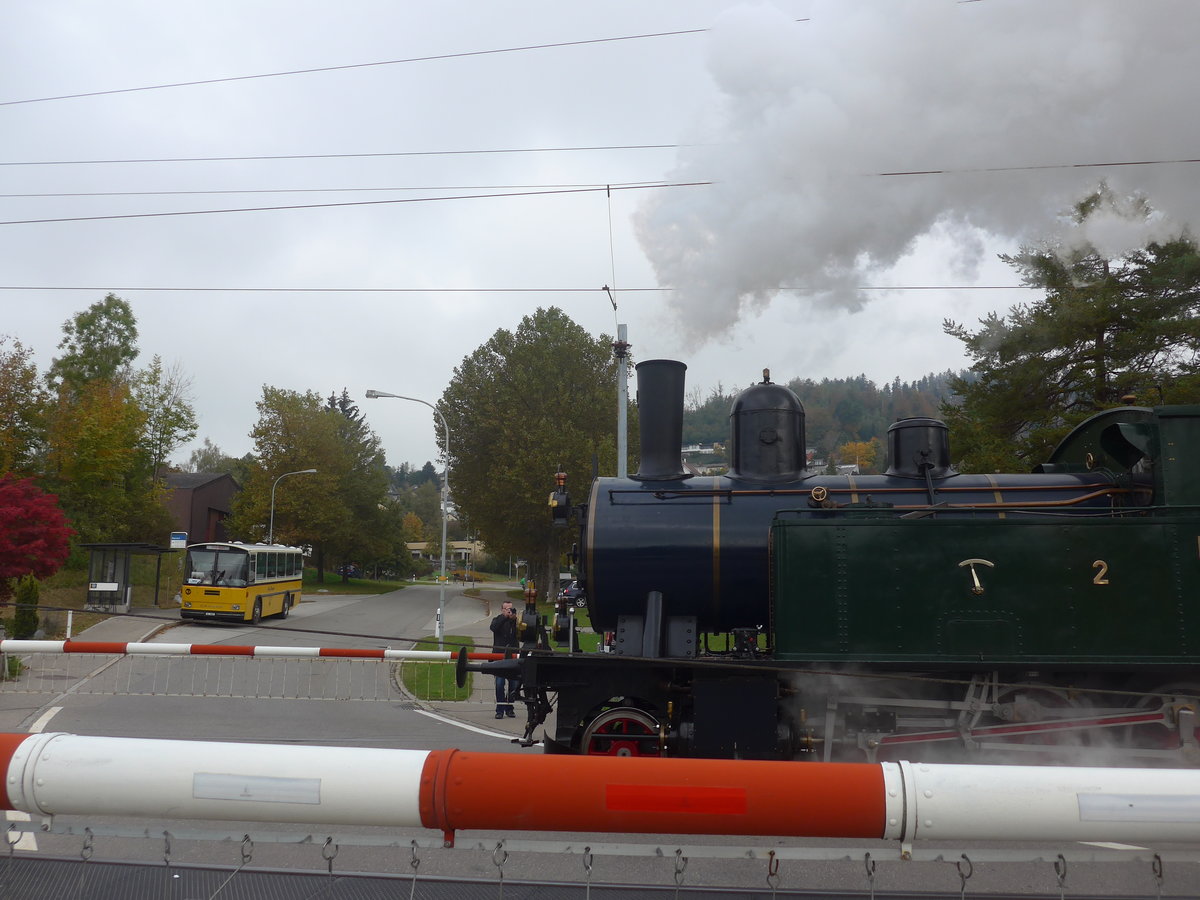 (221'965) - Biegger, Uster - Nr. 9/GL 1802 - Saurer/R&J (ex P 24'366) am 18. Oktober 2020 beim Bahnhof B�retswil