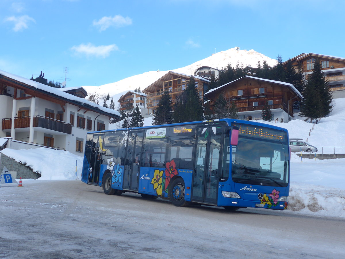(223'204) - Pfosi, Arosa - Nr. 7/GR 154'247 - Mercedes am 2. Januar 2021 in Arosa, H�rnli