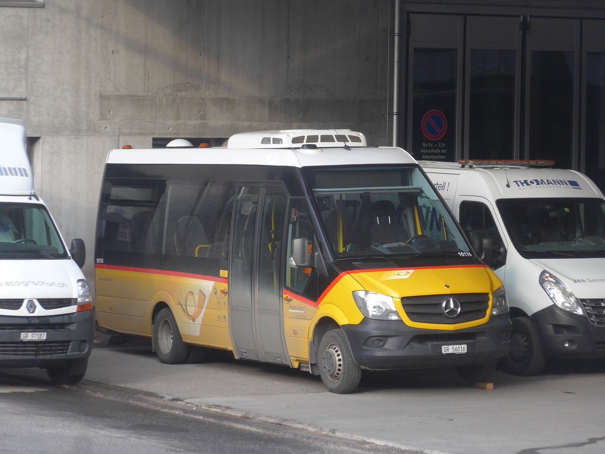 (223'253) - PostAuto Graub�nden - GR 56'016 - Mercedes am 2. Januar 2021 in Chur, Garage