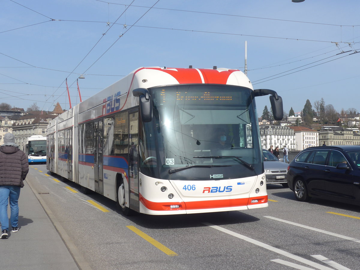 (223'801) - VBL Luzern - Nr. 406 - Hess/Hess Doppelgelenktrolleybus am 26. Februar 2021 in Luzern, Bahnhofbr�cke