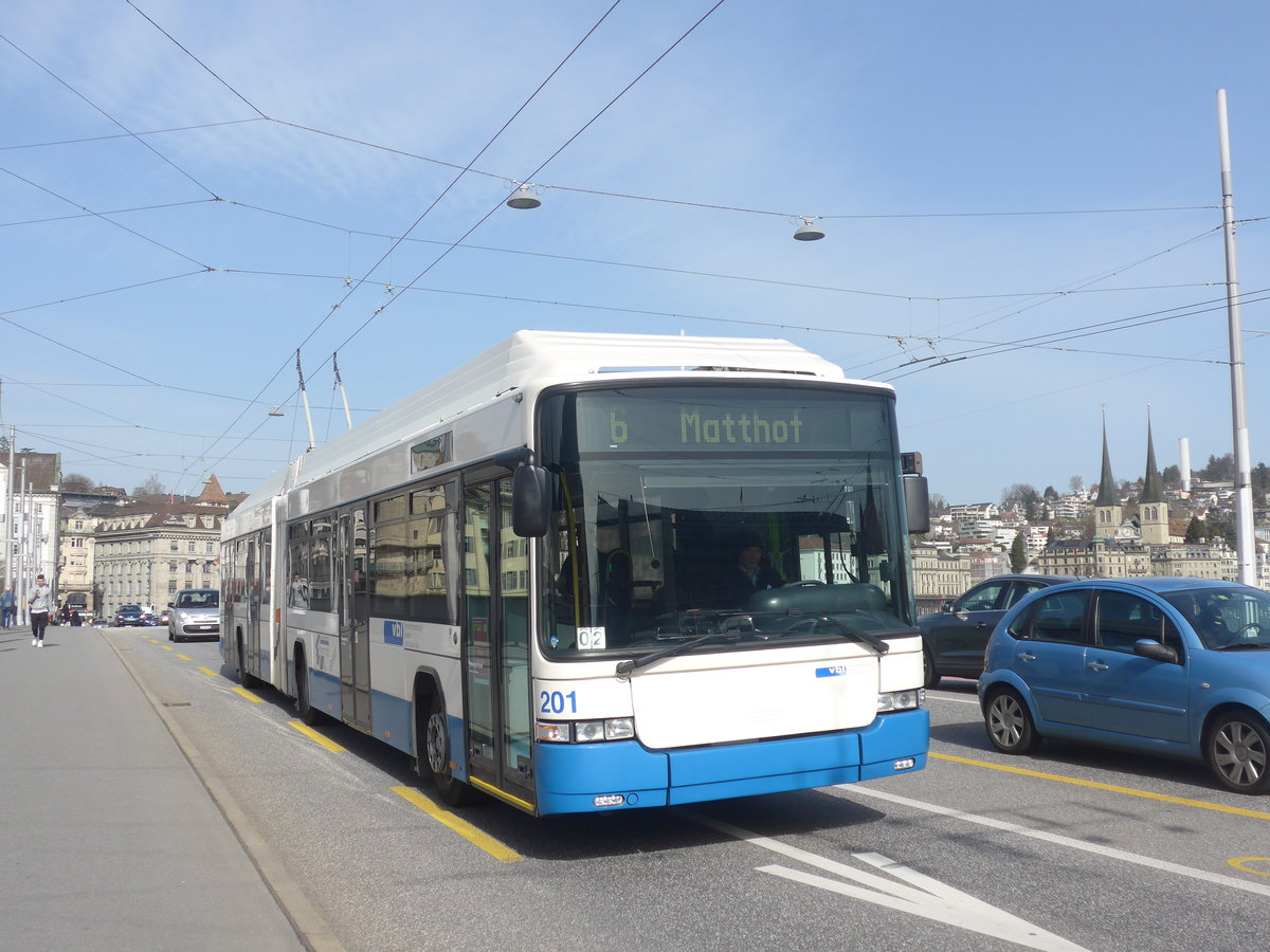 (223'805) - VBL Luzern - Nr. 201 - Hess/Hess Gelenktrolleybus am 26. Februar 2021 in Luzern, Bahnhofbr�cke