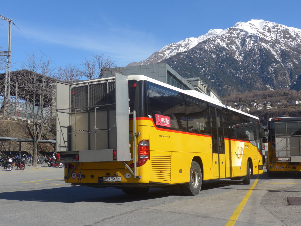 (223'922) - PostAuto Wallis - VS 403'662 - Setra am 2. M�rz 2021 beim Bahnhof Brig