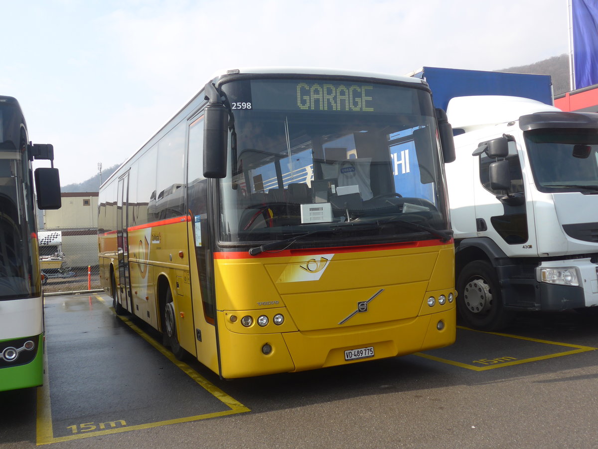 (224'014) - CarPostal Ouest - VD 489'775 - Volvo (ex Favre, Avenches; ex CarPostal Ouest VD 538'347) am 7. M�rz 2021 in Cornaux, Truck Center