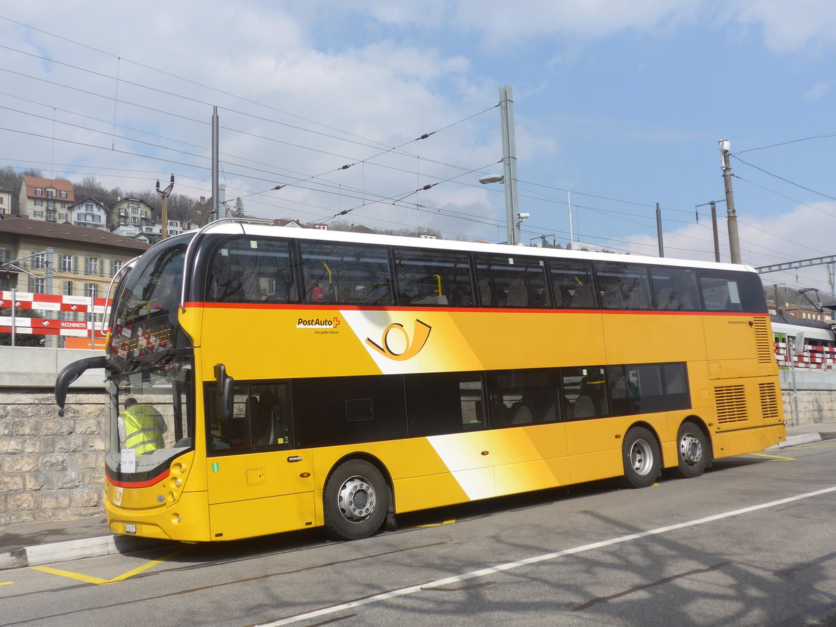 (224'039) - PostAuto Ostschweiz - NE 165'377 - Alexander Dennis (ex SG 445'308) am 7. M�rz 2021 beim Bahnhof Neuch�tel (Einsatz CarPostal)