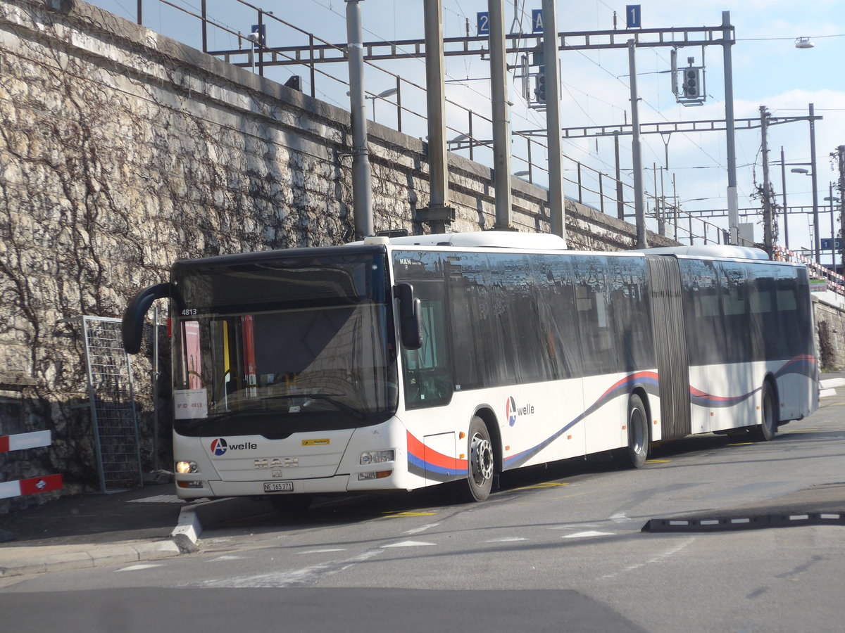 (224'232) - PostAuto Nordschweiz - NE 165'371 - MAN (ex AG 271'181) am 20. M�rz 2021 beim Bahnhof Neuch�tel (Einsatz CarPostal)