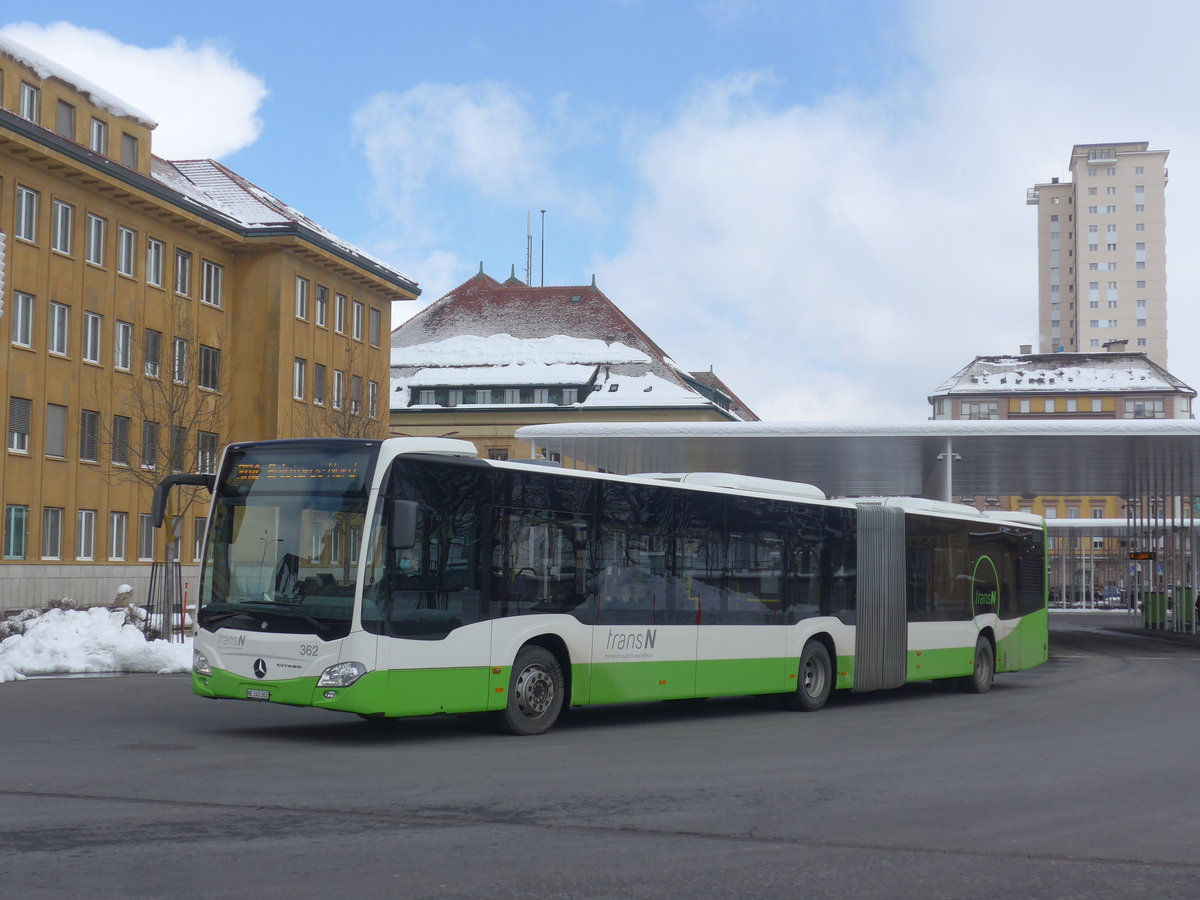 (224'262) - transN, La Chaux-de-Fonds - Nr. 362/NE 145'362 - Mercedes am 20. M�rz 2021 beim Bahnhof La Chaux-de-Fonds