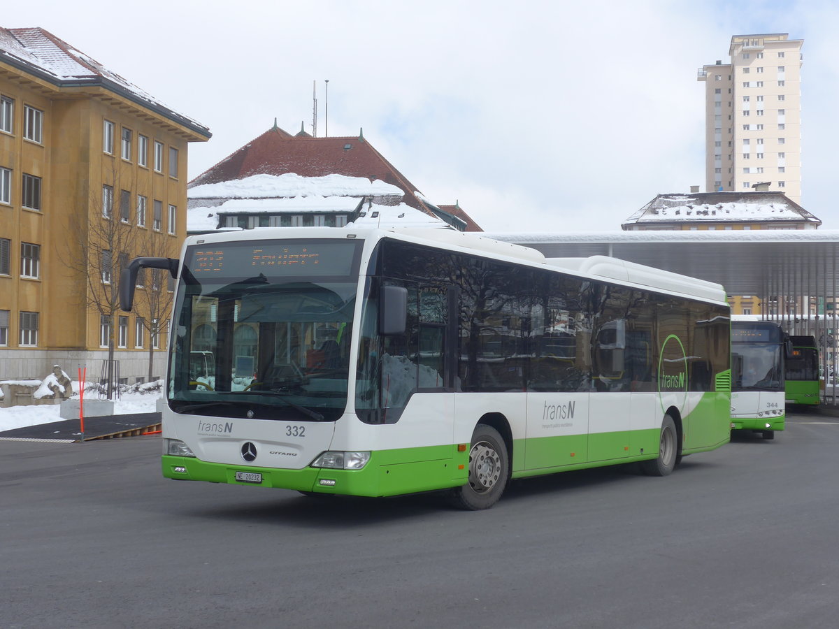 (224'282) - transN, La Chaux-de-Fonds - Nr. 332/NE 20'232 - Mercedes (ex TRN La Chaux-de- Fonds Nr. 332) am 20. M�rz 2021 beim Bahnhof La Chaux-de-Fonds