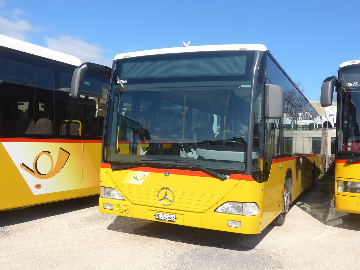 (224'311) - CarPostal Ouest - VD 290'485 - Mercedes (ex Geinoz, Yverdon) am 20. M�rz 2021 in Yverdon, Garage