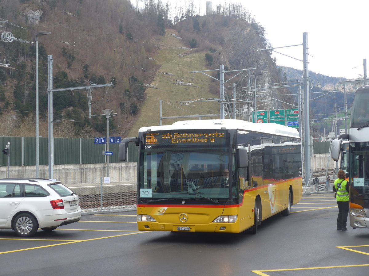 (224'404) - Engeloch, Riggisberg - Nr. 14/BE 671'028 - Mercedes am 27. M�rz 2021 beim Bahnhof Stansstad