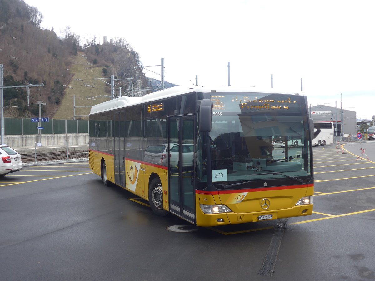 (224'405) - Engeloch, Riggisberg - Nr. 14/BE 671'028 - Mercedes am 27. M�rz 2021 beim Bahnhof Stansstad
