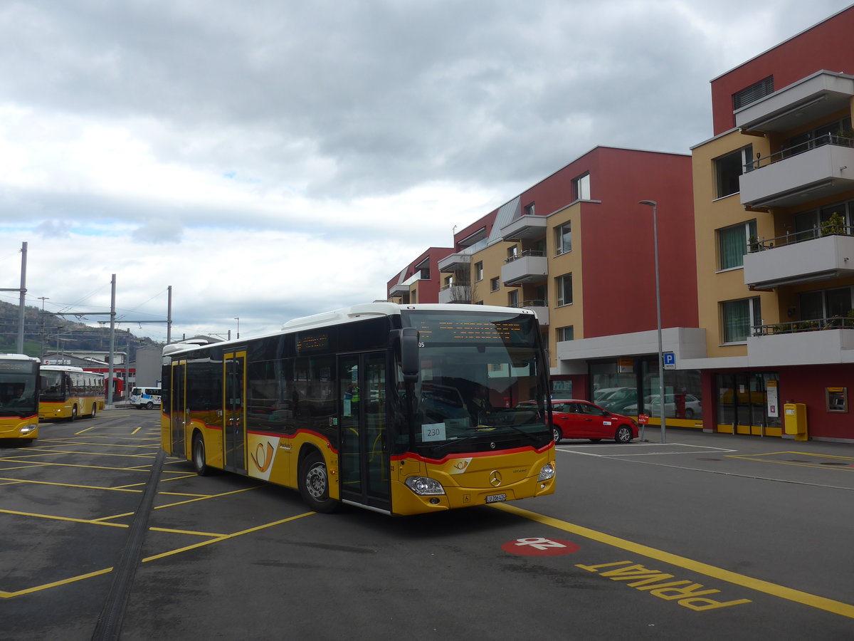 (224'425) - H�fliger, Sursee - Nr. 33/LU 206'424 - Mercedes am 27. M�rz 2021 beim Bahnhof Stansstad