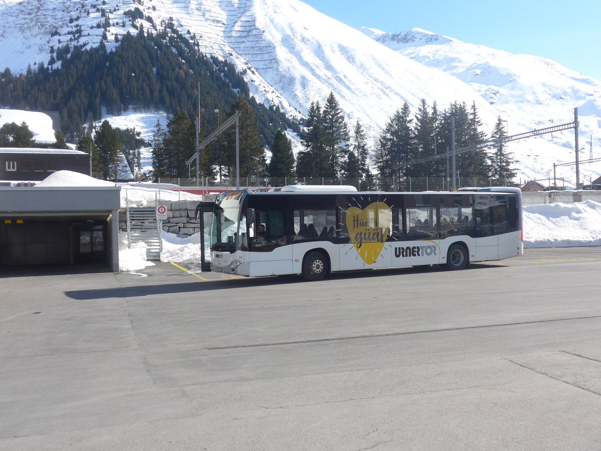 (224'540) - AAGU Altdorf - Nr. 14/UR 9347 - Mercedes am 28. M�rz 2021 in Andermatt, Bahnhofplatz