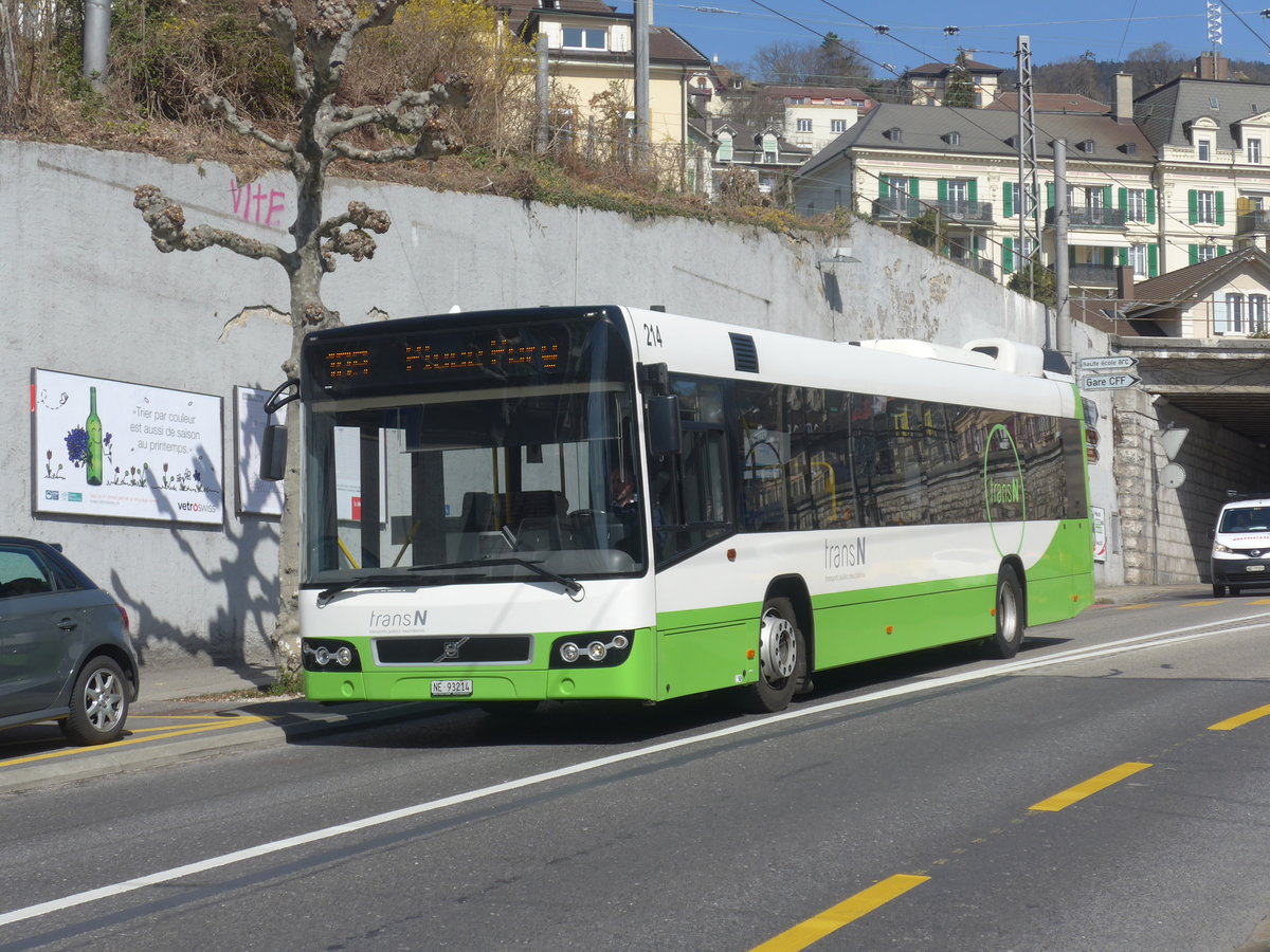 (224'571) - transN, La Chaux-de-Fonds - Nr. 214/NE 93'214 - Volvo (ex TN Neuch�tel Nr. 214) am 29. M�rz 2021 in Neuch�tel, Avenue de la Gare