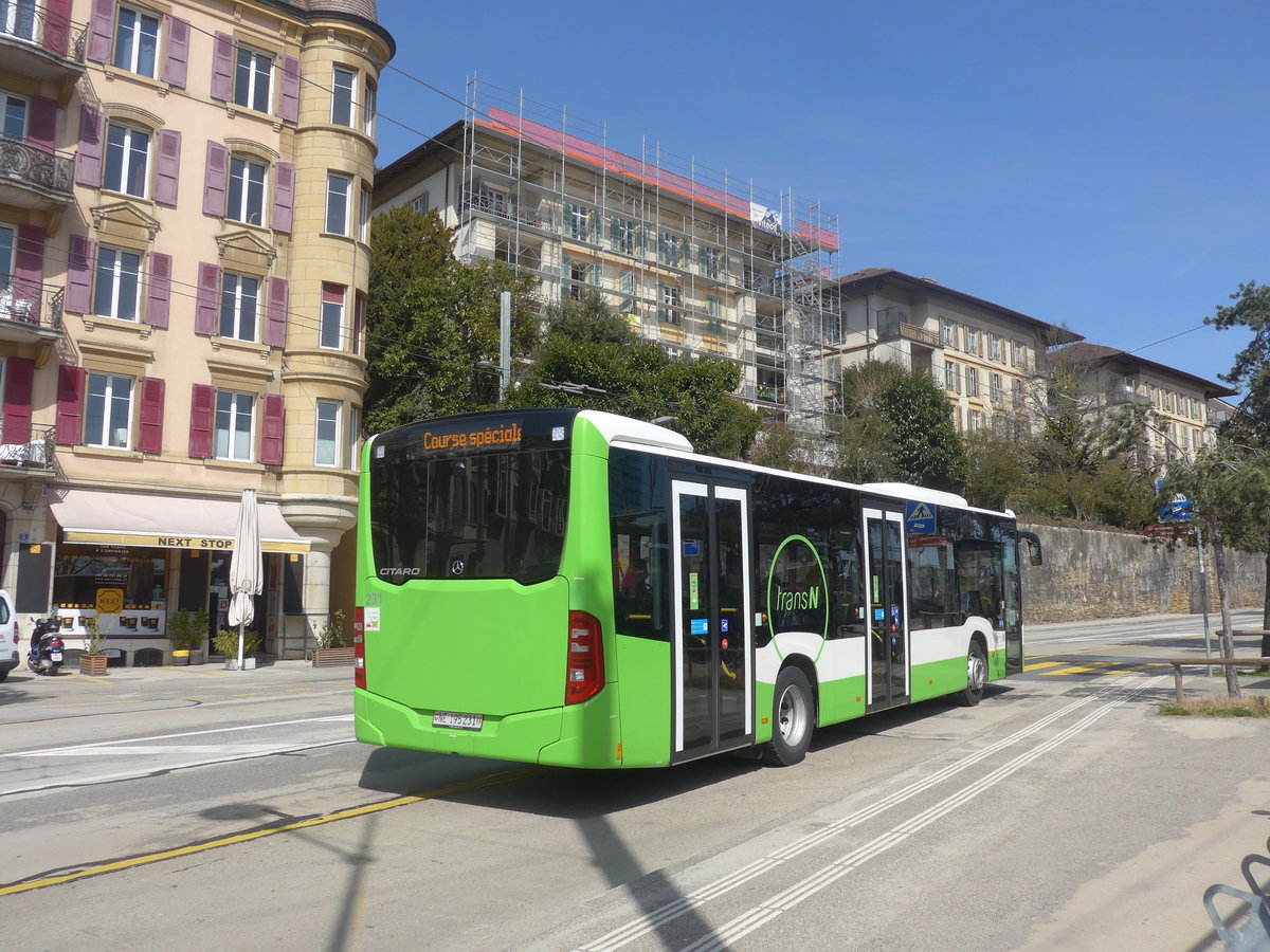 (224'601) - transN, La Chaux-de-Fonds - Nr. 231/NE 195'231 - Mercedes am 29. M�rz 2021 beim Bahnhof Neuch�tel