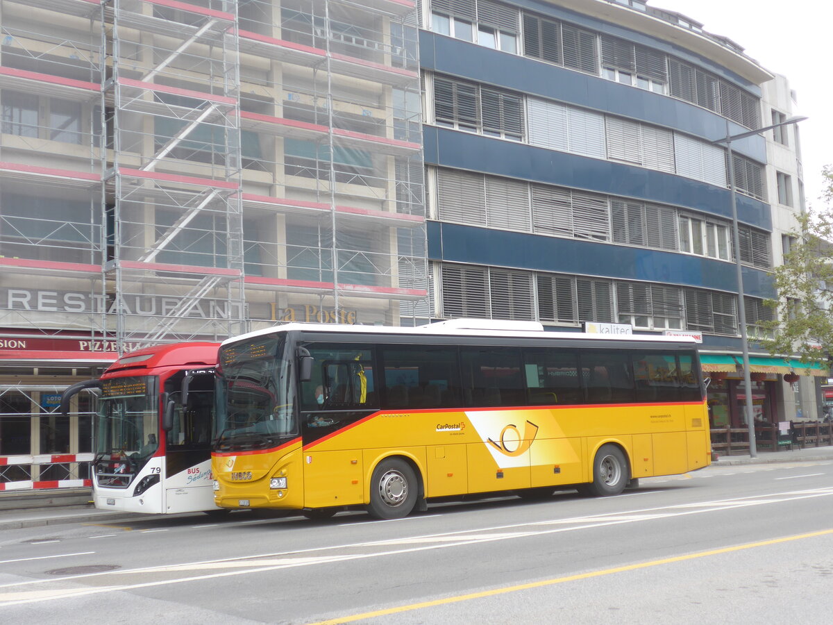 (225'426) - Ev�quoz, Erde - VS 138'188 - Iveco am 1. Mai 2021 beim Bahnhof Sion