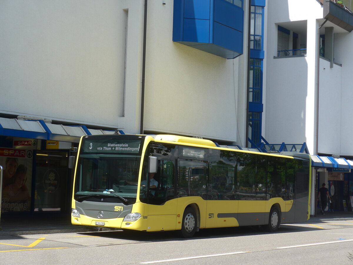 (225'989) - STI Thun - Nr. 186/BE 804'186 - Mercedes am 23. Juni 2021 in Thun, Postbr�cke