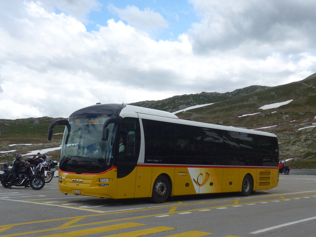 (226'284) - PostAuto Zentralschweiz - Nr. 20/OW 10'070 - MAN (ex Dillier, Sarnen Nr. 20) am 10. Juli 2021 in Grimsel, Passh�he