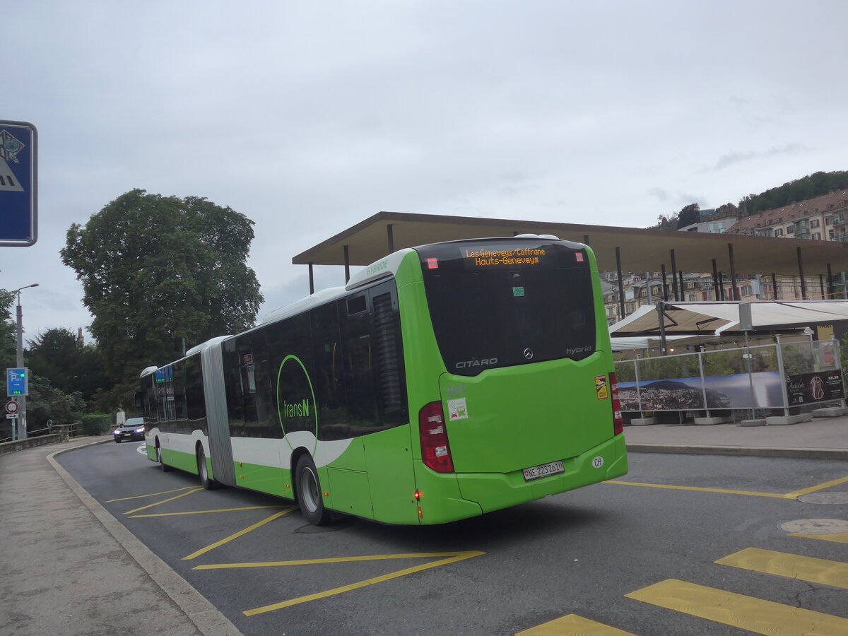(226'834) - transN, La Chaux-de-Fonds - Nr. 261/NE 223'261 - Mercedes am 1. August 2021 beim Bahnhof Neuch�tel