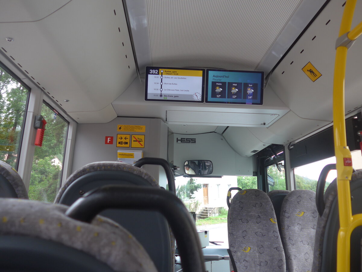 (226'859) - Auto-Transports, La C�te-aux-F�es - NE 1790 - Scania/Hess am 1. August 2021 beim Bahnhof Buttes (Innenaufnahme)