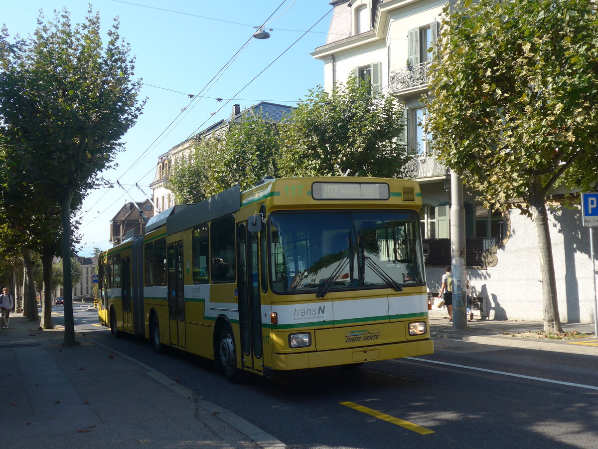 (228'080) - transN, La Chaux-de-Fonds - Nr. 117 - NAW/Hess Gelenktrolleybus (ex TN Neuch�tel Nr. 117) am 18. September 2021 in Neuch�tel, Avenue de la Gare