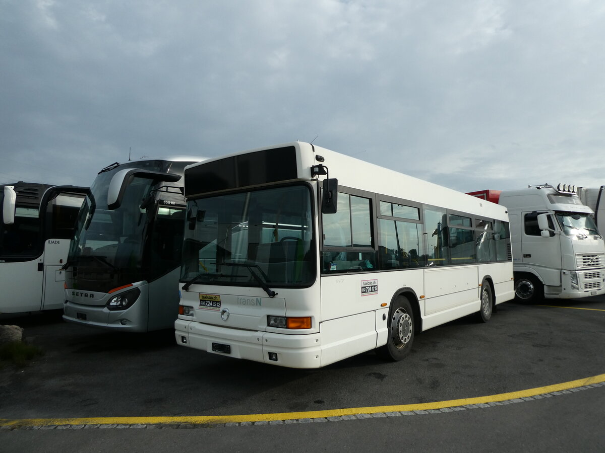 (228'319) - Taxicab, Neuch�tel - Irisbus am 25. September 2021 in Kerzers, Interbus