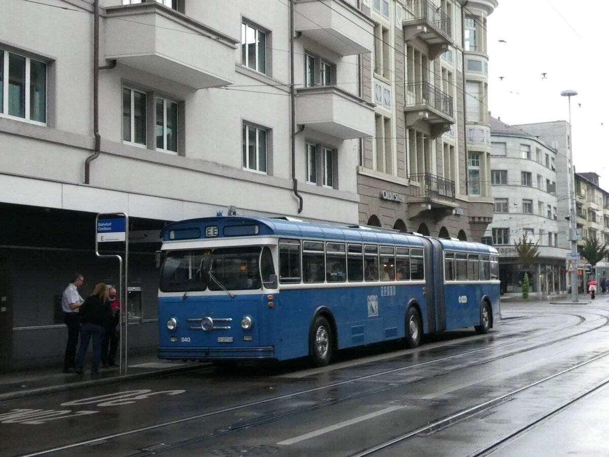 (228'346) - VBZ Z�rich (TMZ) - Nr. 540/ZH 187'540 - Saurer/Saurer (ex Nr. 7540; ex Nr. 540) am 26. September 2021 beim Bahnhof Z�rich-Oerlikon