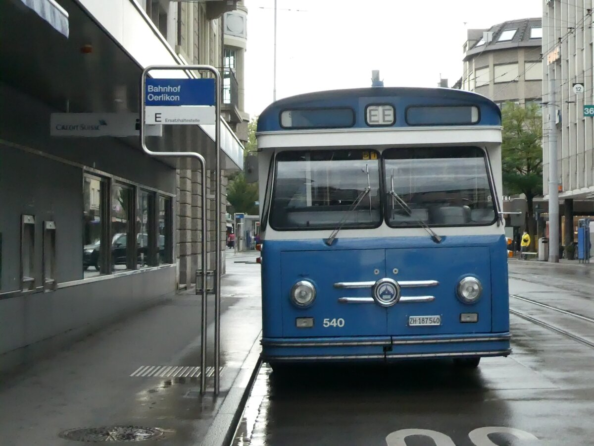 (228'348) - VBZ Z�rich (TMZ) - Nr. 540/ZH 187'540 - Saurer/Saurer (ex Nr. 7540; ex Nr. 540) am 26. September 2021 beim Bahnhof Z�rich-Oerlikon