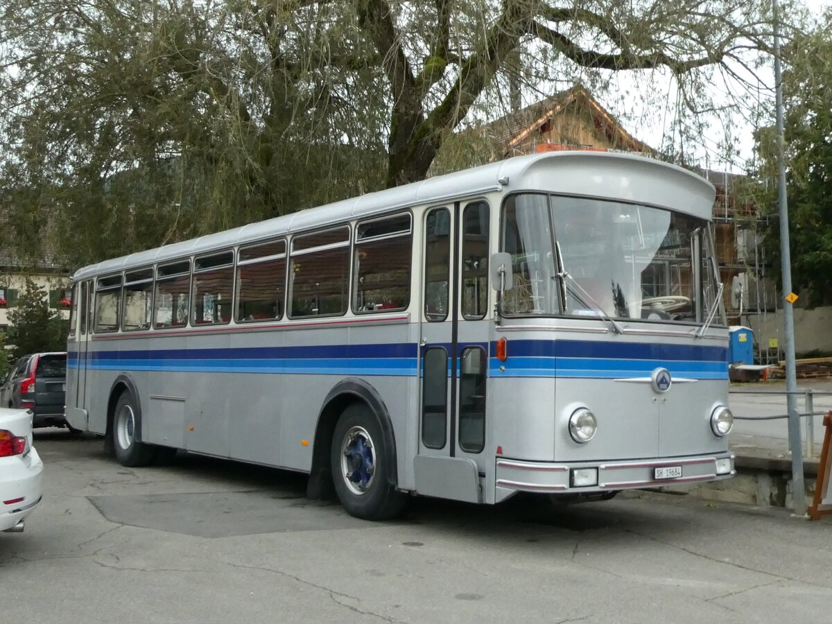(228'410) - Borer, Neuhausen - SH 19'684 - Saurer/T�scher (ex Sch�ttler, D-K�ln; ex Braun, D-M�nster; ex Schmid, Hemishofen; ex Br�tsch, B�ttenhard; ex ASS Schleitheim Nr. 8) am 26. September 2021 in Beggingen, Dorf