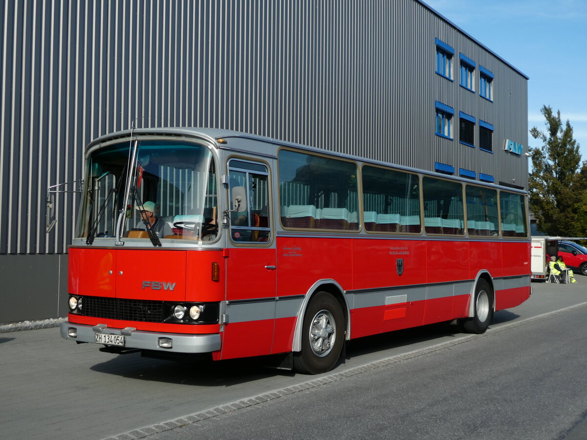 (228'514) - Gehrig, Rudolfstetten - ZH 134'054 - FBW/R&J (ex Dassen, NL-St-Geertruid; ex Bezember, NL-Alphen aan den Rijn; ex Dassen, NL-St-Geertruid; ex AFA Adelboden Nr. 18; ex AFA Adelboden Nr. 10) am 2. Oktober 2021 in N�fels, FBW-Museum