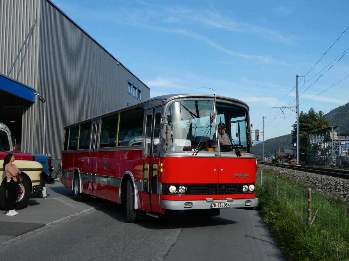 (228'515) - Gehrig, Rudolfstetten - ZH 134'054 - FBW/R&J (ex Dassen, NL-St-Geertruid; ex Bezember, NL-Alphen aan den Rijn; ex Dassen, NL-St-Geertruid; ex AFA Adelboden Nr. 18; ex AFA Adelboden Nr. 10) am 2. Oktober 2021 in N�fels, FBW-Museum