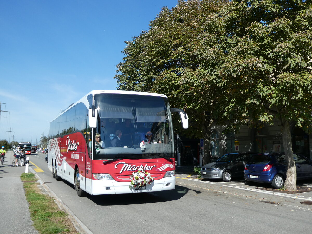 (228'581) - M�chler, Siebnen - SZ 6155 - Mercedes am 2. Oktober 2021 beim Bahnhof Ziegelbr�cke