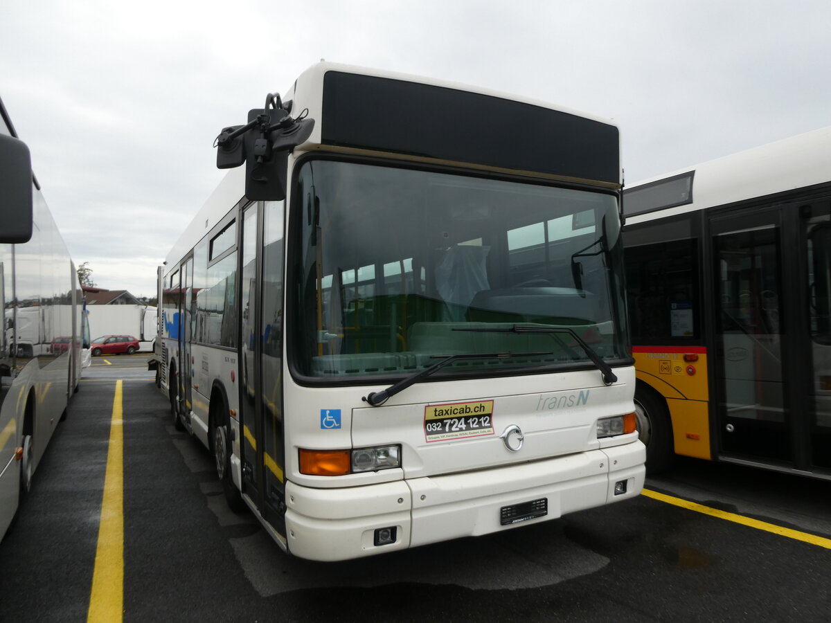 (228'704) - Taxicab, Neuch�tel - Irisbus am 3. Oktober 2021 in Kerzers, Interbus