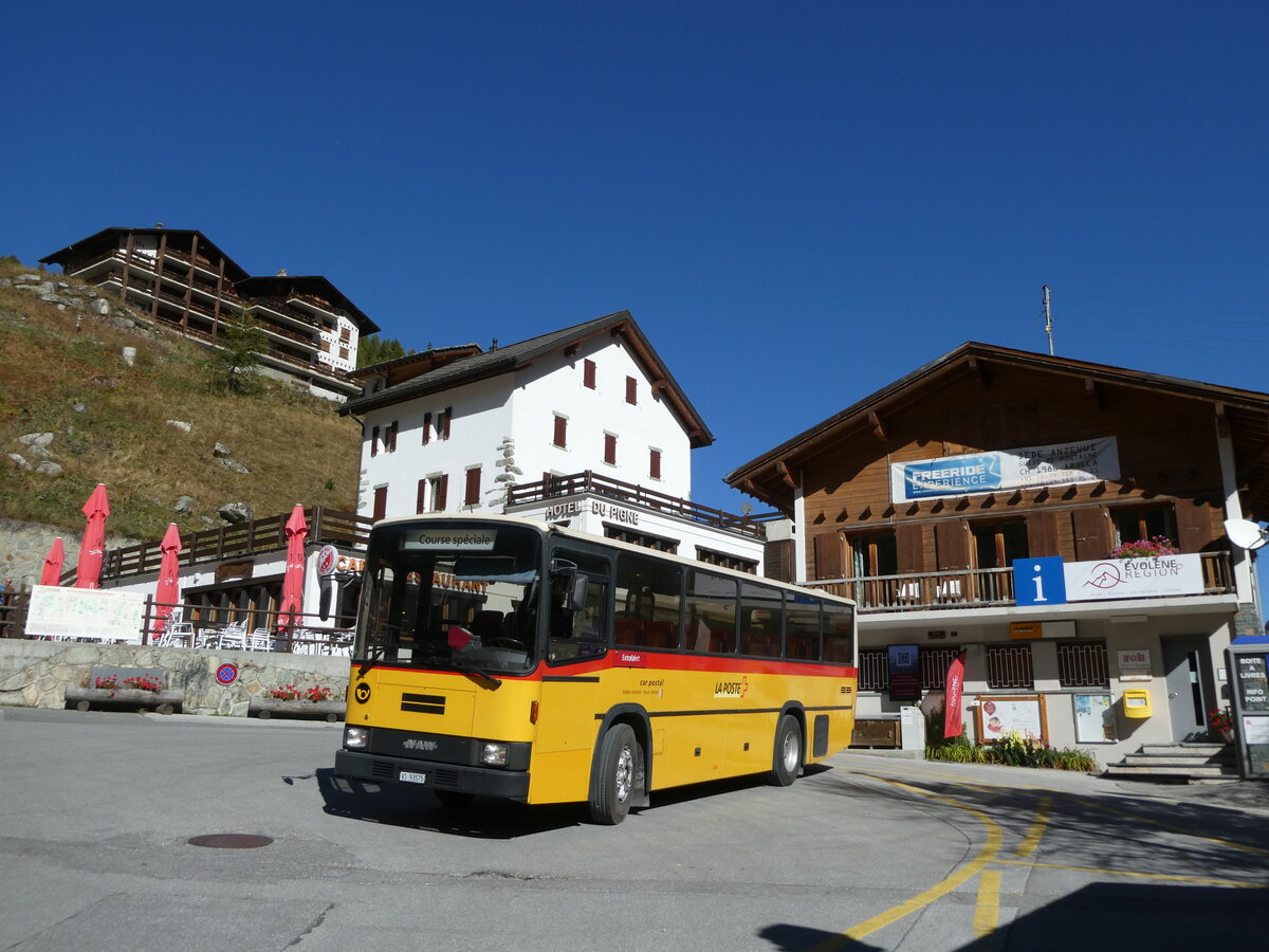 (228'767) - Oser, B�rchen - VS 93'575 - NAW/Lauber (ex Epiney, Ayer) am 10. Oktober 2021 in Arolla, Post