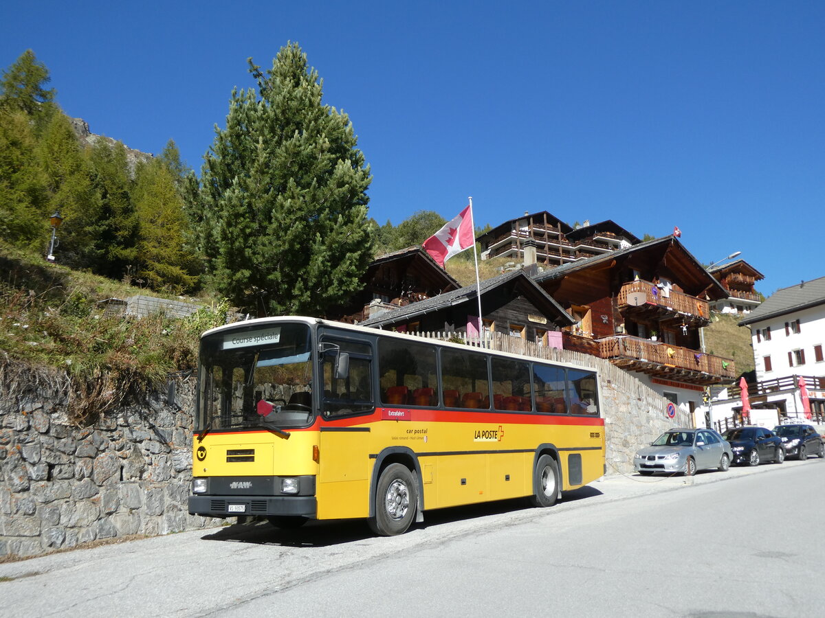 (228'773) - Oser, B�rchen - VS 93'575 - NAW/Lauber (ex Epiney, Ayer) am 10. Oktober 2021 in Arolla, Post