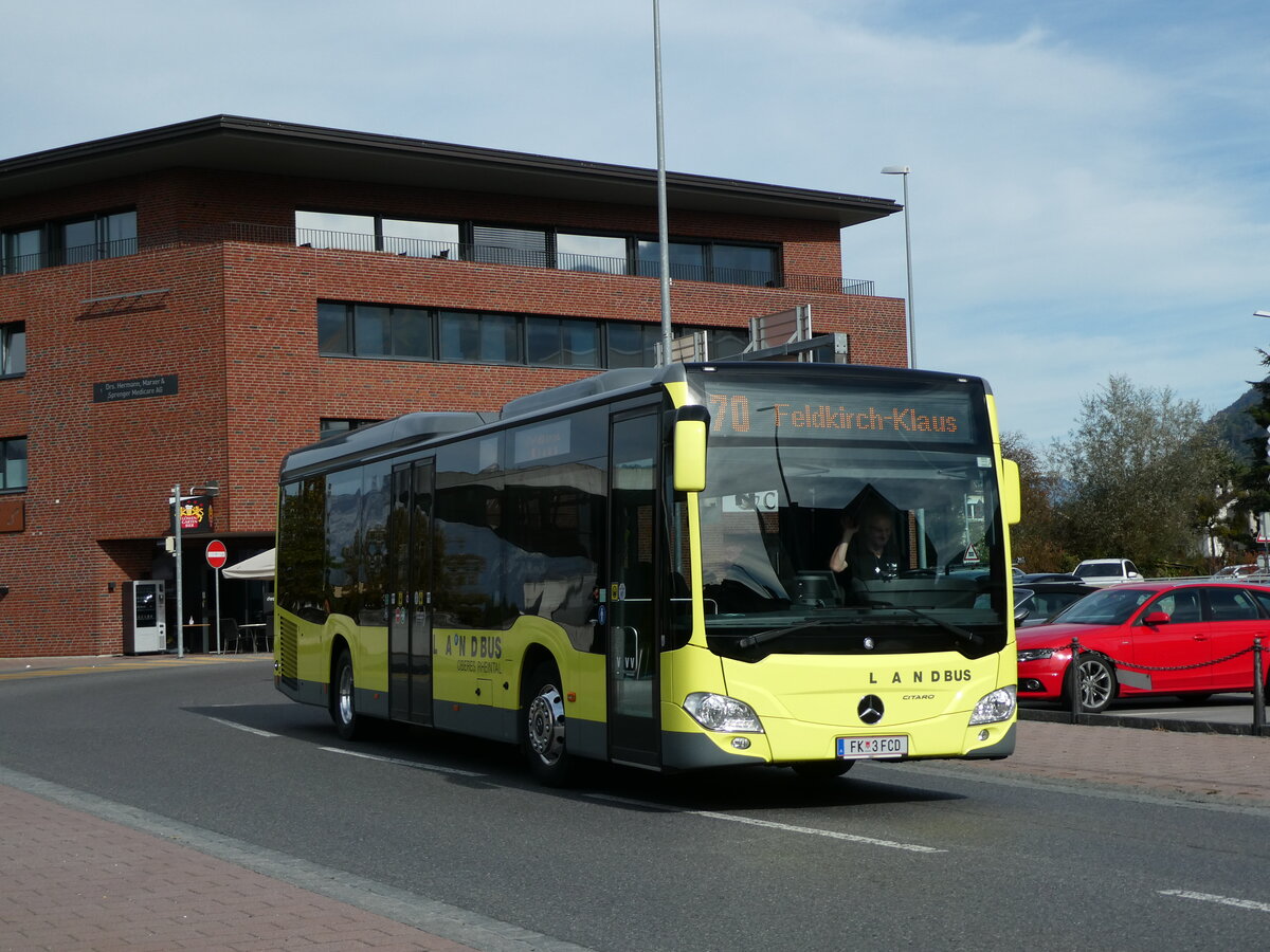 (229'526) - Aus Oesterreich: Landbus Oberes Rheintal, Feldkirch - FK 3 FCD - Mercedes am 20. Oktober 2021 beim Bahnhof Schaan