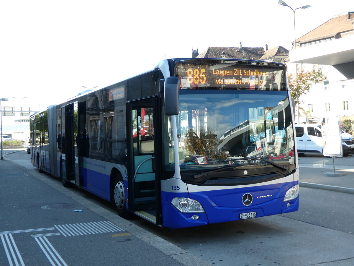 (229'782) - VZO Gr�ningen - Nr. 135/ZH 903'135 - Mercedes am 23. Oktober 2021 beim Bahnhof Rapperswil