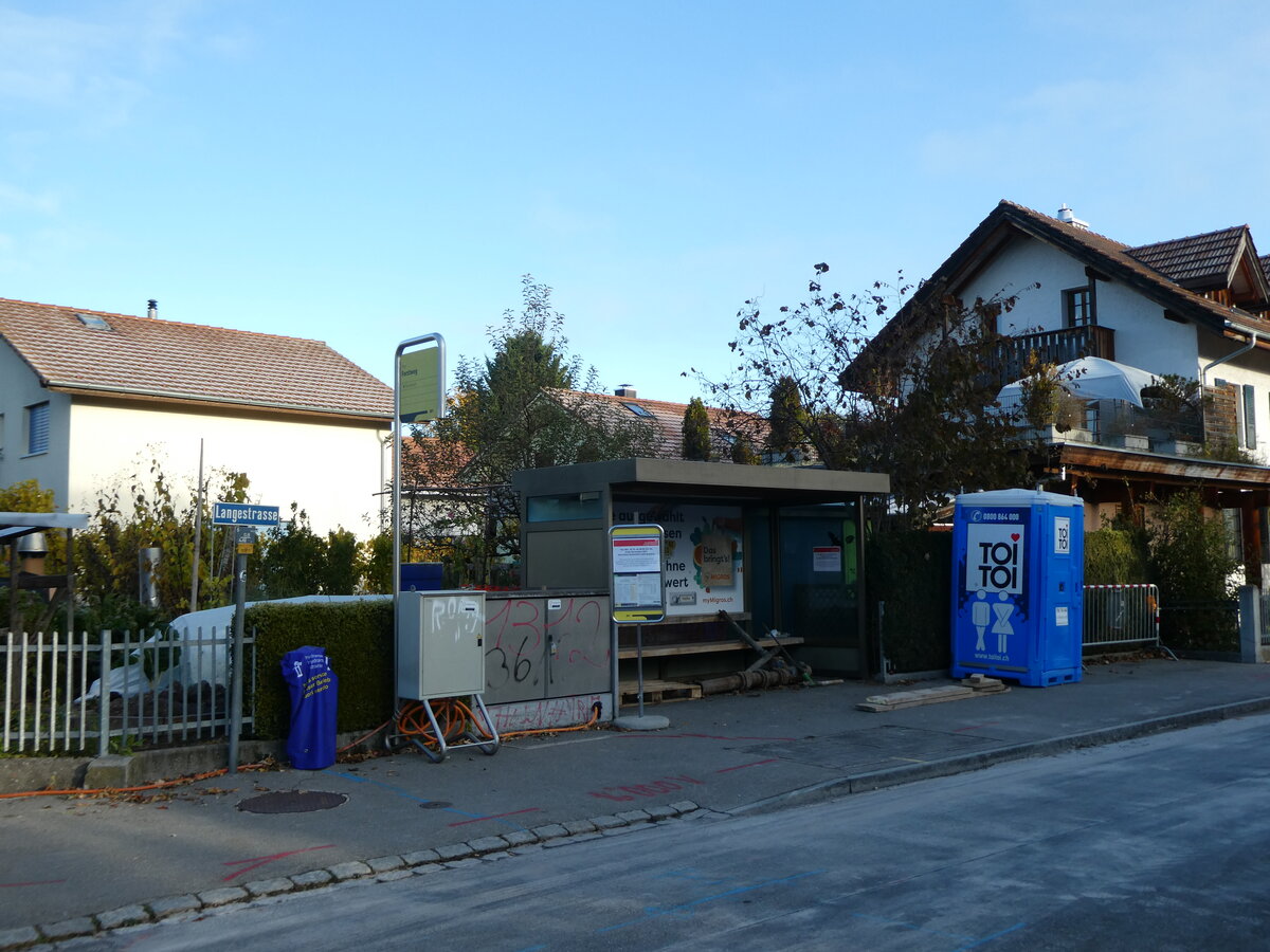 (229'807) - STI-Haltestelle am 24. Oktober 2021 in Thun-Lerchenfeld, Forstweg (w�hrend dem Umbau)
