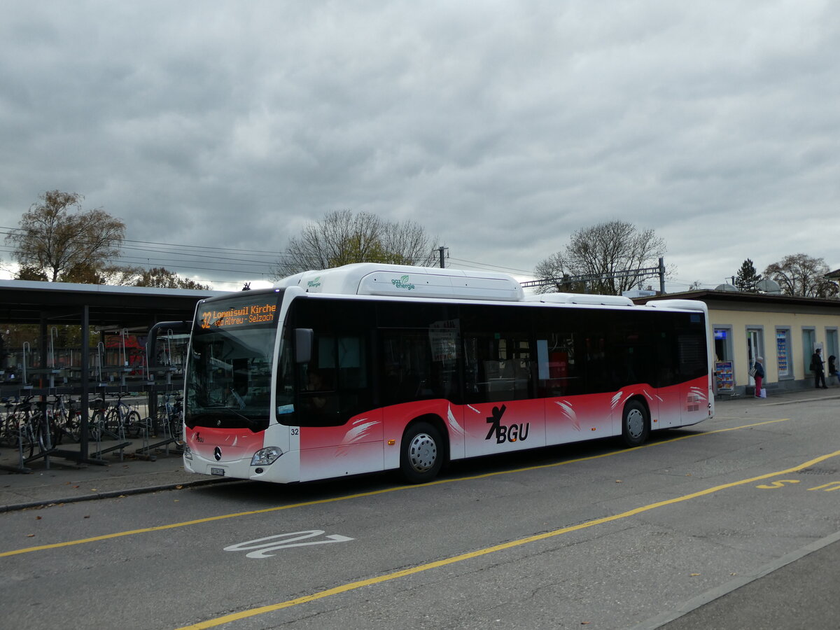(230'153) - BGU Grenchen - Nr. 32/SO 104'010 - Mercedes am 8. November 2021 beim Bahnhof Grenchen S�d
