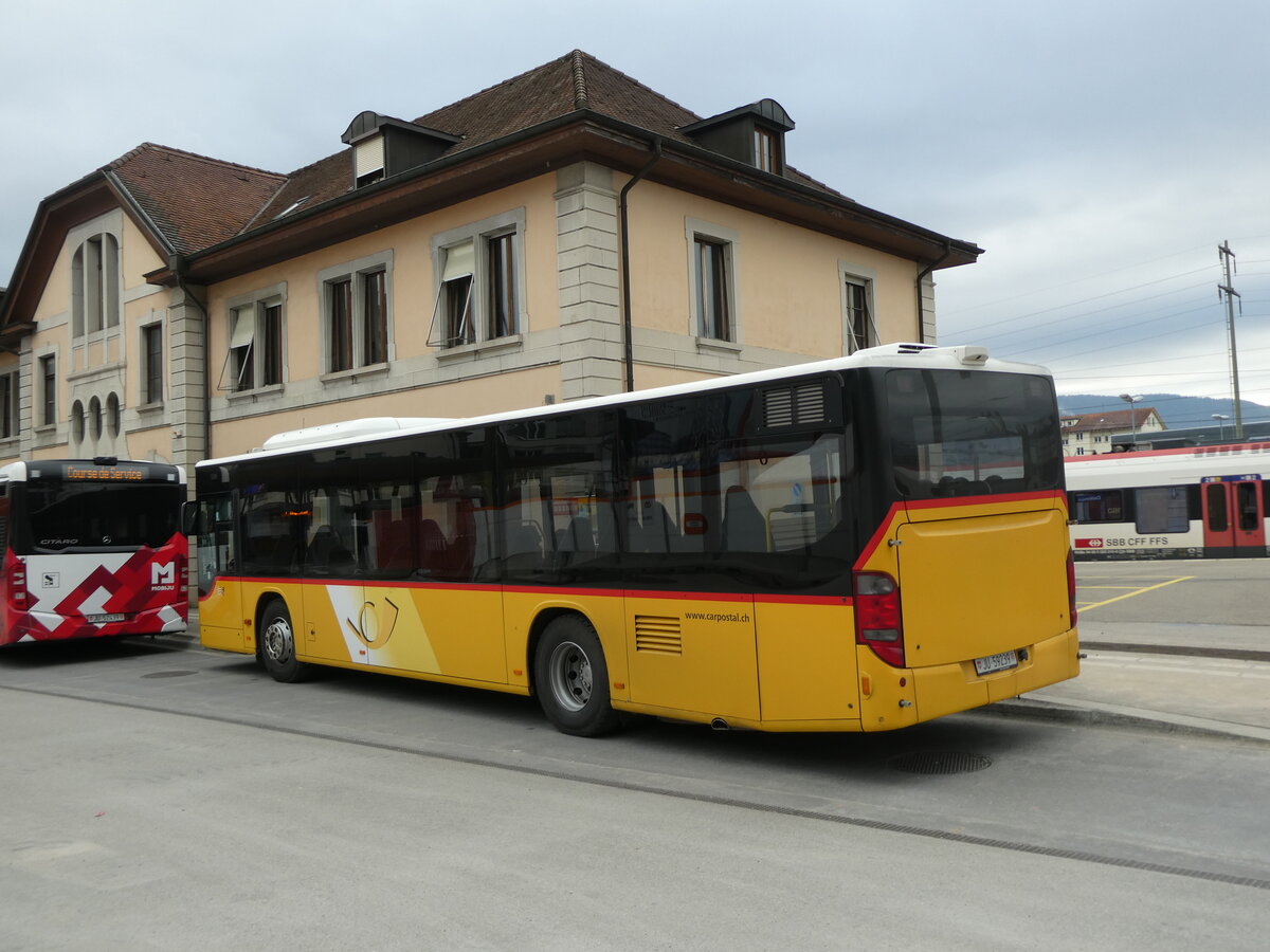 (230'592) - CarPostal Ouest - JU 59'239 - Setra (ex Nr. 23) am 13. November 2021 beim Bahnhof Del�mont