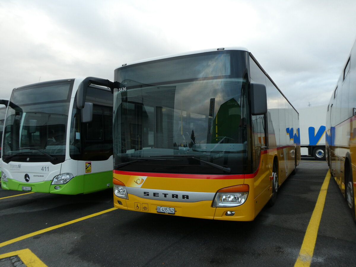 (230'721) - Fl�ck, Brienz - Nr. 2/BE 435'742 - Setra am 13. November 2021 in Kerzers, Interbus